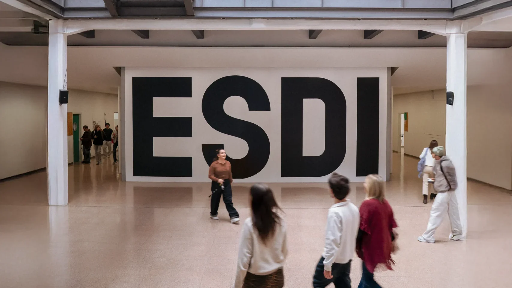 esdi escola superior de disseny hall sabadell barcelona