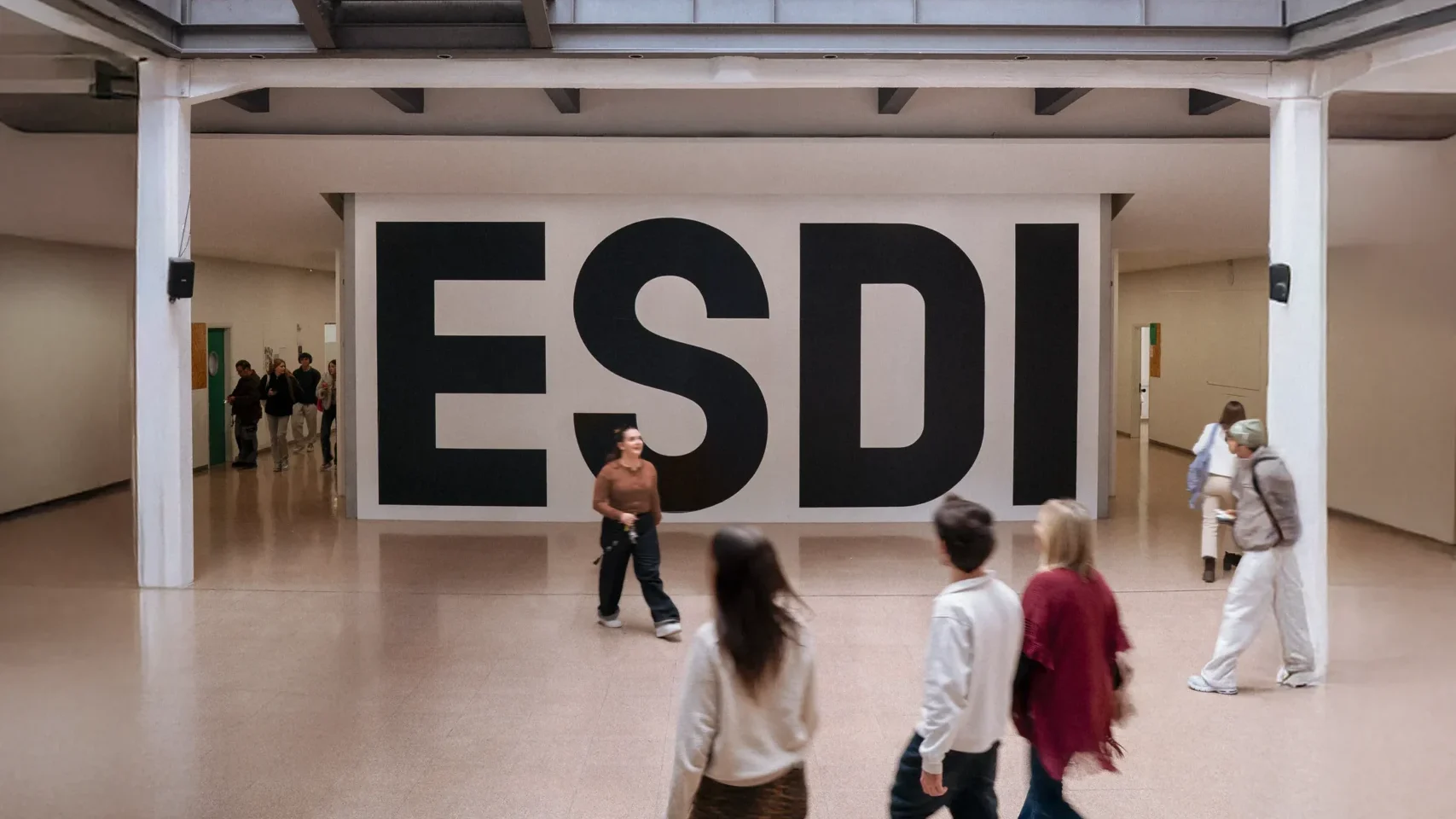 esdi escola superior de disseny hall sabadell barcelona
