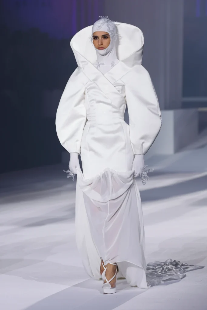 Diseño nupcial de ESDI de Francisca Latapiat en la Barcelona Bridal Night de Barcelona Bridal Fashion Week 2026.